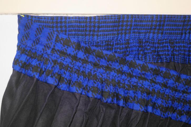 klederdrachtschort, nieuwstaat, Staphorster klederdracht, Antiek en Kunst, Antiek | Kleding en Accessoires, Ophalen of Verzenden