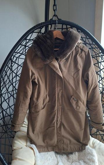 Woolrich Parka maat M beschikbaar voor biedingen