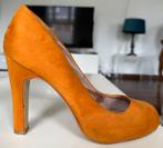 Oranje pumps maat 39, La Strada, Oranje, Gedragen, Ophalen of Verzenden, Pumps