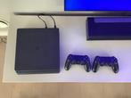 PlayStation 4 slim met 2 controllers en kabels, Ophalen of Verzenden, Zo goed als nieuw, Zwart