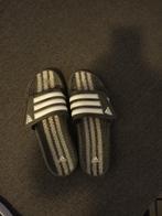 Adidas slippers maat 43 2/3, Slippers, Zwart, Ophalen of Verzenden, Zo goed als nieuw