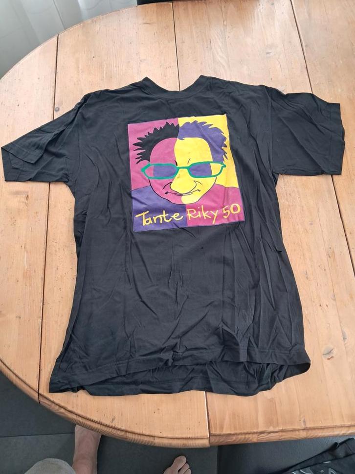 T Shirt Jovink and the Voederbietels Tante Riki maat XL, Kleding | Heren, T-shirts, Maat 56/58 (XL), Ophalen of Verzenden