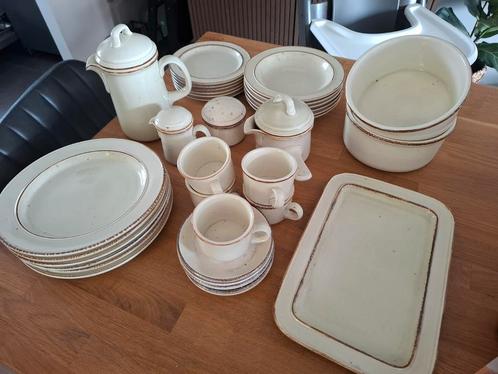 Kerry Ironstone compleet servies antiek, Antiek en Kunst, Antiek | Servies compleet, Ophalen of Verzenden