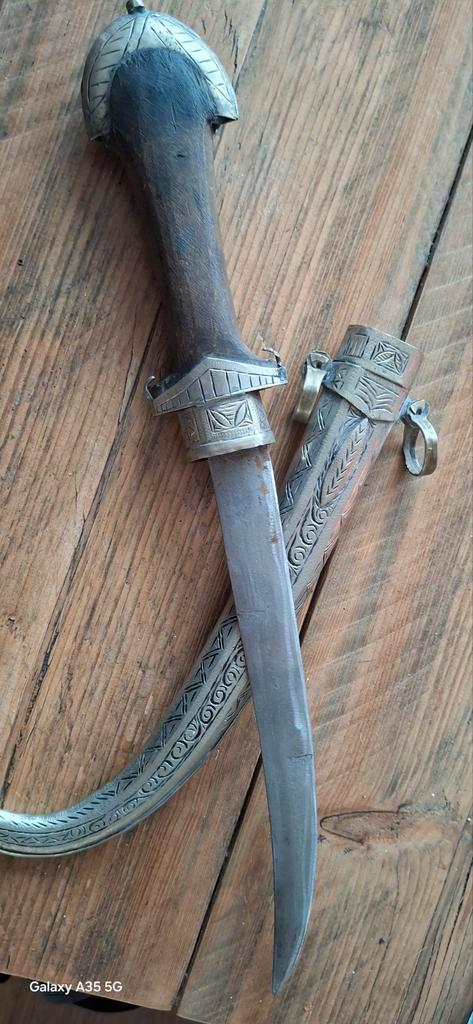 Antieke Koummya Dolk met Schede, Antiek en Kunst, Kunst | Niet-Westerse kunst, Ophalen of Verzenden
