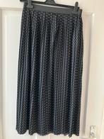 Nieuw =zwarte lange rok/plooien=JDY/M witte stippen, Kleding | Dames, Rokken, Maat 38/40 (M), Zwart, Nieuw, Ophalen of Verzenden