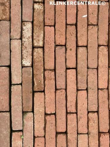 OPRUIMING BEDRIJFSTERREIN ALLERLEI MATERIALEN. beschikbaar voor biedingen