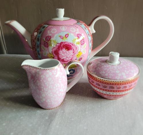 Pip Studio theepot en suiker en melk set zgan., Huis en Inrichting, Keuken | Servies, Zo goed als nieuw, Overige typen, Overige stijlen