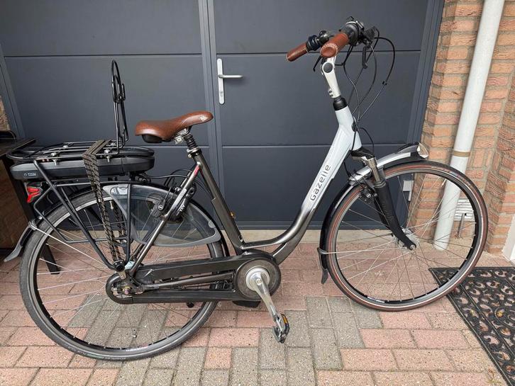 Gazelle C8 Orange - Goede staat, Onderhouden!, Fietsen en Brommers, Elektrische fietsen, Gebruikt, Gazelle, 51 tot 55 cm, 30 tot 50 km per accu