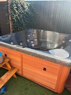 Mooie jacuzie doe een leuk bod en hij is van jou, Tuin en Terras, Bubbelbaden en Hottubs, Ophalen of Verzenden