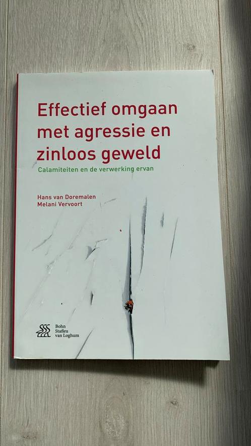 Effectief omgaan met agressie en zinloos geweld, Boeken, Wetenschap, Zo goed als nieuw, Sociale wetenschap, Ophalen of Verzenden