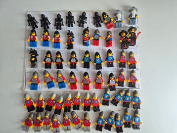 Lego vintage ridder black knight tovenaar dragon lion beschikbaar voor biedingen