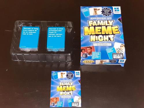 Family meme night splinternieuw, Hobby en Vrije tijd, Gezelschapsspellen | Kaartspellen, Nieuw, Ophalen of Verzenden