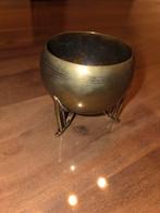 Art deco messing pot, Ophalen