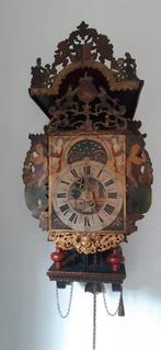 Friese Stoelklok met handgeschilderde details, Ophalen