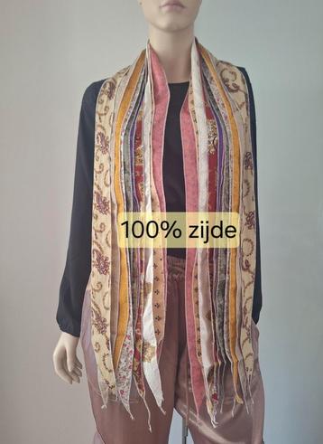 Kleurrijke patchwork sjaal van 100% zijde nieuw met label beschikbaar voor biedingen