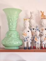 Grote opaline vaas, Ophalen of Verzenden, Overige kleuren, Glas, Minder dan 50 cm