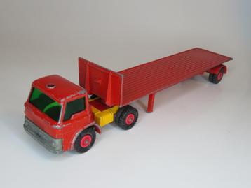 Ford flatbed trailer beschikbaar voor biedingen