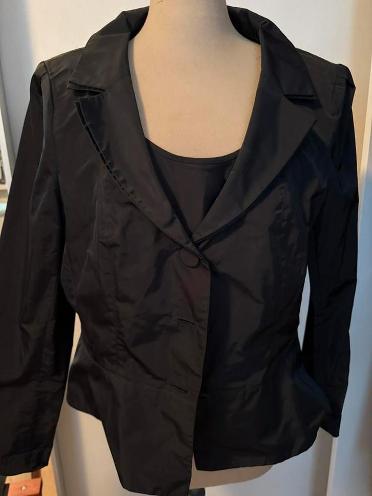 MOQ gelegenheidspak , jasje, rok en top, Kleding | Dames, Jasjes, Kostuums en Pakken, Zo goed als nieuw, Maat 42/44 (L), Zwart