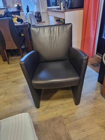 2 mooie Fauteuils beschikbaar voor biedingen