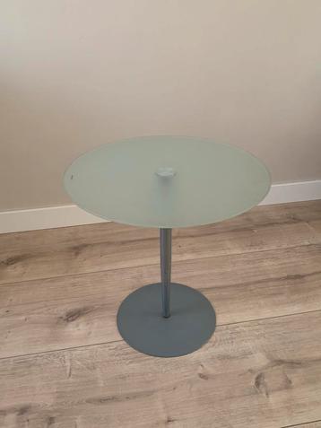 Glazen Bijzettafel - Modern Design beschikbaar voor biedingen