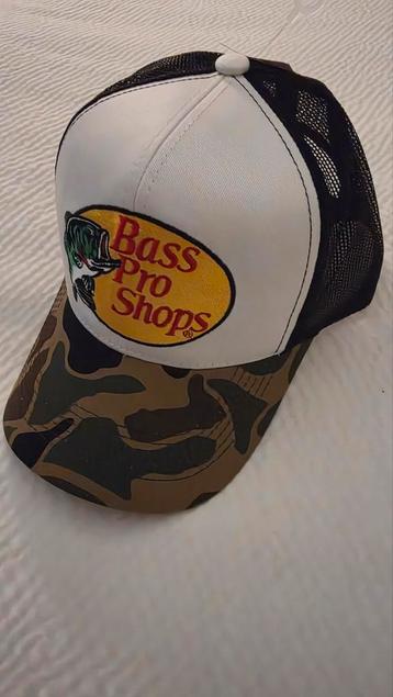 Bass Pro Shops Trucker Cap / Pet uit USA beschikbaar voor biedingen
