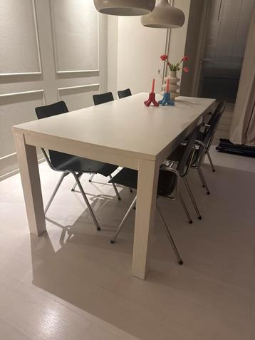 Witte Woood Eettafel - Gebruikssporen beschikbaar voor biedingen