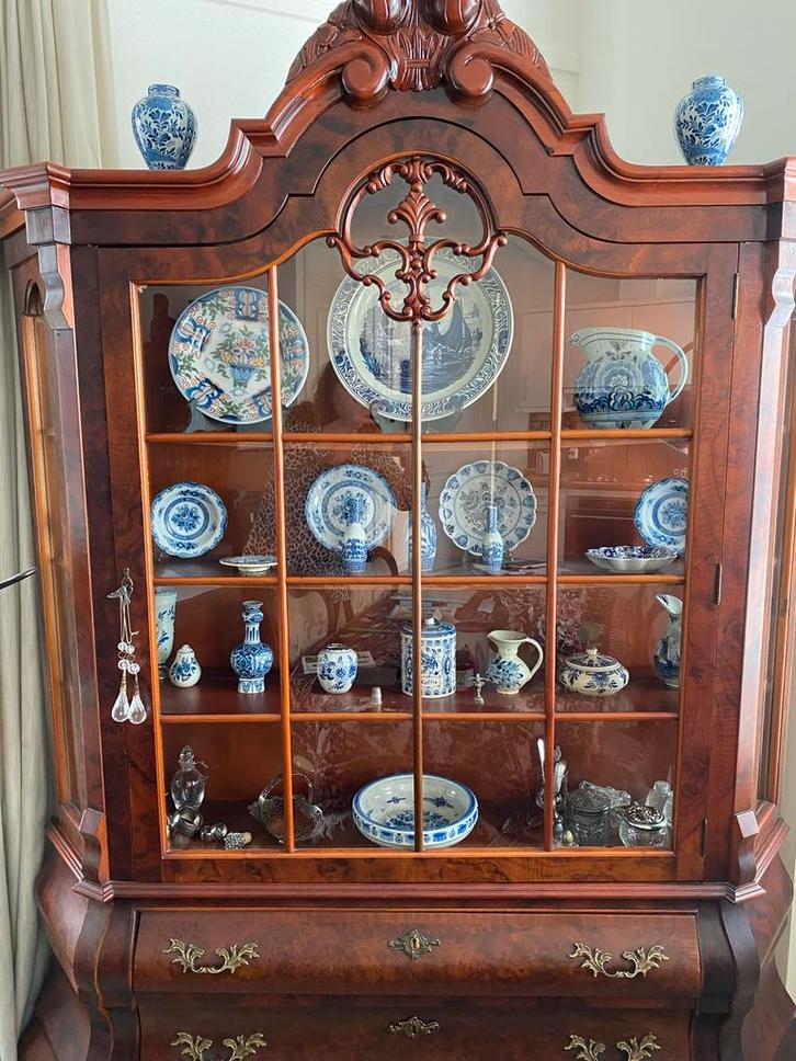 Antieke Houten Vitrinekast, Antiek en Kunst, Antiek | Meubels | Kasten, Ophalen