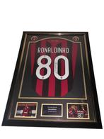 SIGNED FRAMED RONALDINHO 80 AC MILAN 09/10, Verzamelen, Sportartikelen en Voetbal, Ophalen of Verzenden, Nieuw, Buitenlandse clubs