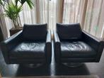 2x Natuzzi zwart lederen draai fauteuil, Ophalen, Zo goed als nieuw, 75 tot 100 cm, 50 tot 75 cm