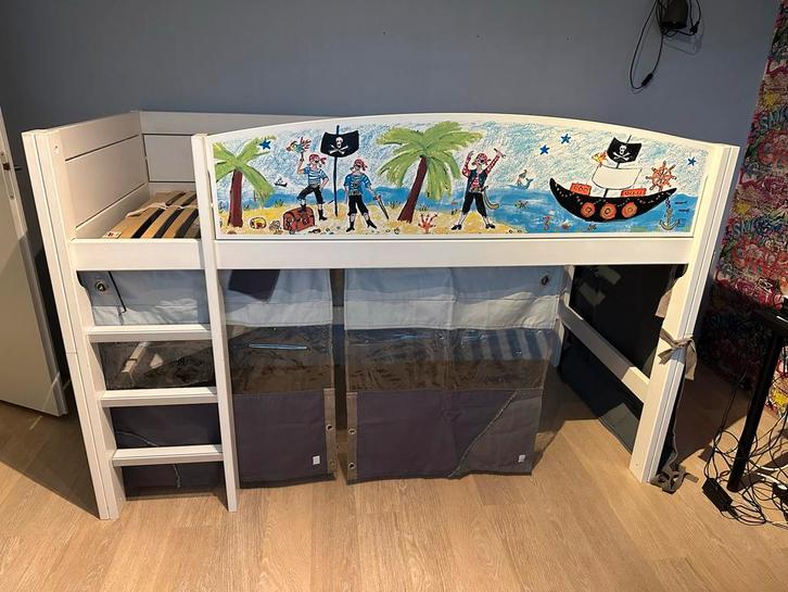 Lifetime Halfhoogslaper met Piratenplank, Kinderen en Baby's, Kinderkamer | Stapelbedden en Hoogslapers, Gebruikt, Halfhoogslaper