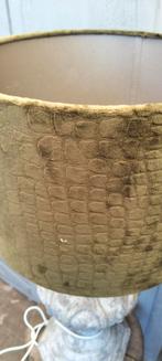 Zware betonnen balusterlamp baluster lamp met kap
Tafellamp, Huis en Inrichting, Ophalen, Gebruikt, 50 tot 75 cm, .