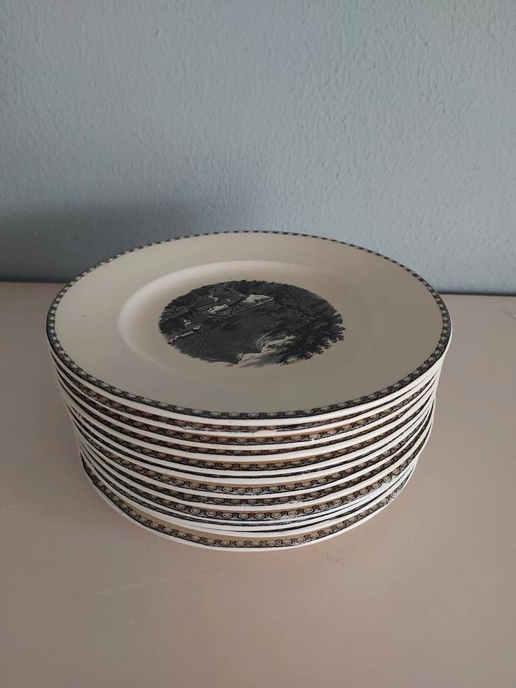 12 ontbijtbordjes landschap, Antiek en Kunst, Antiek | Servies los, Ophalen of Verzenden