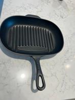 Le Creuset grillpan 32 cm mat zwart als nieuw, Gietijzer, Ophalen of Verzenden, Zo goed als nieuw, Keramische plaat
