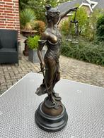 Bronzen sculptuur van Vrouwe Justitia signed A744 5 MAYEF, Ophalen of Verzenden, Brons