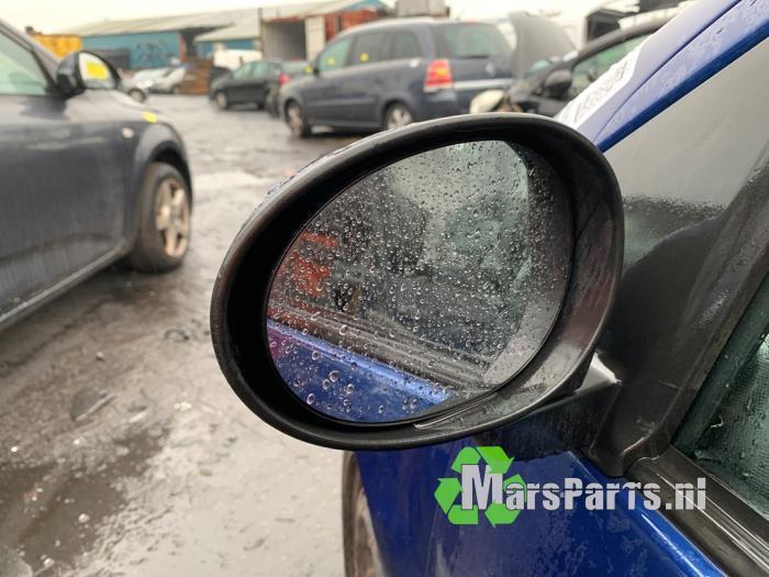 Buitenspiegel links van een Peugeot 107, Auto-onderdelen, Spiegels, Peugeot, Gebruikt, 3 maanden garantie, Ophalen of Verzenden
