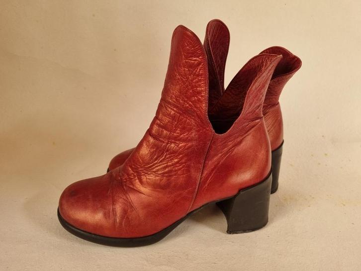 Originele Jan Jansen laarsjes, leer, maat 36,5 of 37, Kleding | Dames, Schoenen, Gedragen, Lage of Enkellaarzen, Rood, Ophalen of Verzenden