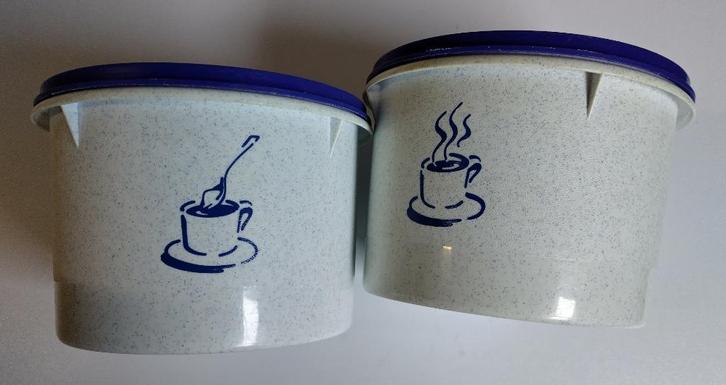TUPPERWARE koffiebus en suikerbus (inhoud 1,1 L), Huis en Inrichting, Keuken | Tupperware, Gebruikt, Bus of Trommel, Blauw, Wit