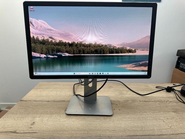 Dell 2414HB 24 inch net scherm !, Computers en Software, Monitoren, Zo goed als nieuw, 60 Hz of minder, DisplayPort, DVI, VGA