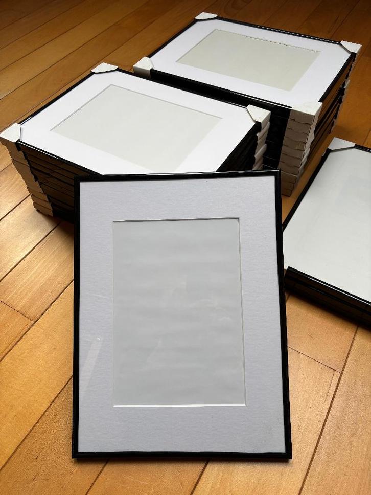 Fotolijsten ( zwart ) met passe-partout ( wit ), Hobby en Vrije tijd, Overige Hobby en Vrije tijd, Zo goed als nieuw, Ophalen