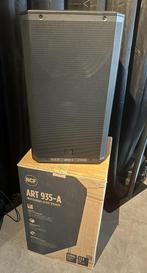 Nieuwe in doos RCF 935A actieve speaker, Audio, Ophalen of Verzenden, Zo goed als nieuw