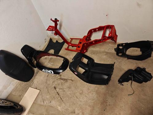 Zip type 3 frame met onderdelen, Fietsen en Brommers, Scooters | Piaggio, Zo goed als nieuw, Zip, Ophalen