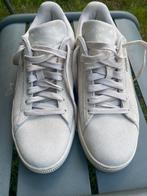 Nieuwe beige puma schoenen/ sneakers maat 39, Ophalen of Verzenden, Nieuw, Sneakers of Gympen
