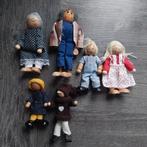 Houten poppenhuis poppen 6x, Verzamelen, Poppenhuizen en Toebehoren, Ophalen of Verzenden, Zo goed als nieuw, Poppenhuis