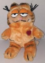 Vintage Garfield knuffeltje met hartje uit 1981 ca. 15cm, Verzamelen, Stripfiguren, Garfield, Gebruikt, Ophalen of Verzenden, Beeldje of Figuurtje