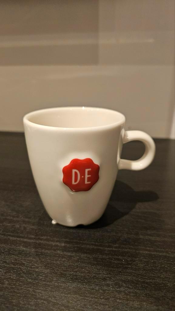 Nieuw Set "Douwe Egberts" kopjes, Huis en Inrichting, Keuken | Servies, Nieuw, Kop(pen) en/of Schotel(s), Overige stijlen, Porselein