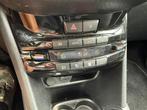 Peugeot 208 1.2 PureTech Blue Lease Premium, Voorwielaandrijving, Gebruikt, Euro 6, Leder en Stof