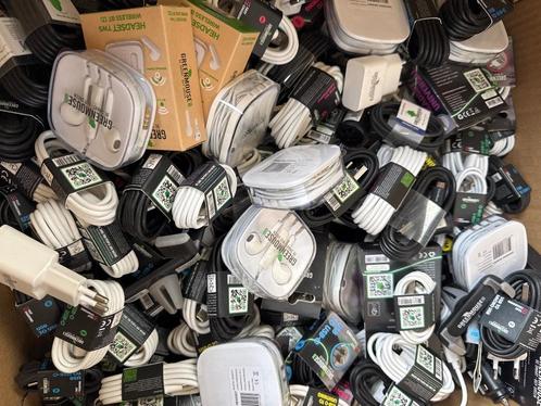 Partij Telefoon accessoires ! (oplaadkabels, oordopjes enz), Telecommunicatie, Mobiele telefoons | Telefoon-opladers, Nieuw, Overige merken
