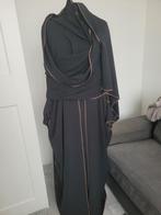 Zwarte abaya met gouden detailsbijn nieuwmet sjaal, Maat 38/40 (M), Zwart, Ophalen of Verzenden, Onder de knie