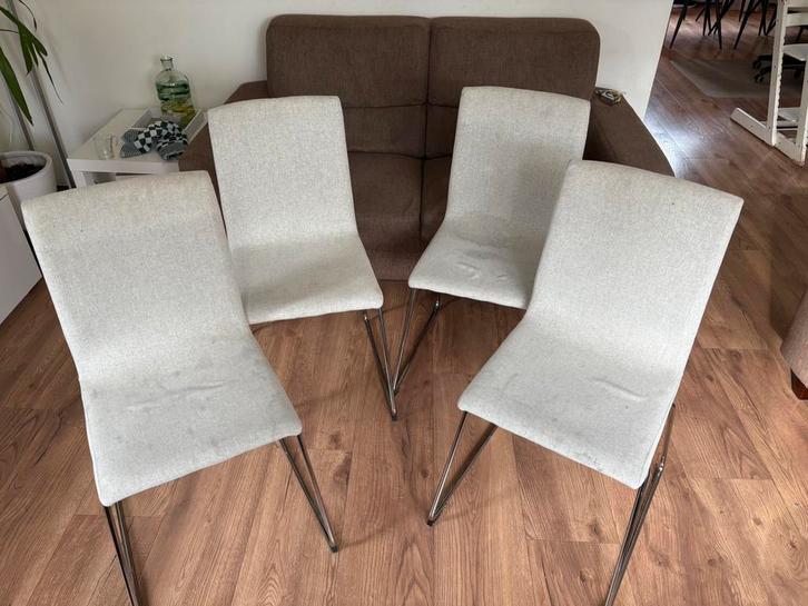 6 Ikea eetkamer stoel beige volgang, 2 nog in doos, Huis en Inrichting, Stoelen, Gebruikt, Vijf, Zes of meer stoelen, Metaal, Stof