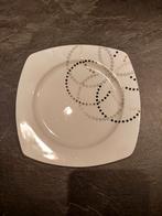 Servies - 35 witte borden met opdruk, Ophalen, Zo goed als nieuw, Bord(en), Effen